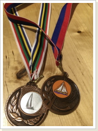 2 x bronze 2 x bronze